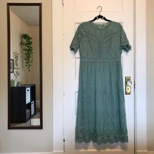 FANCY EMBROIDERED DRESS (NWT!)